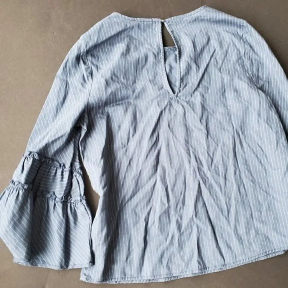 Express Striped Blouse  - Picture 9 of 9